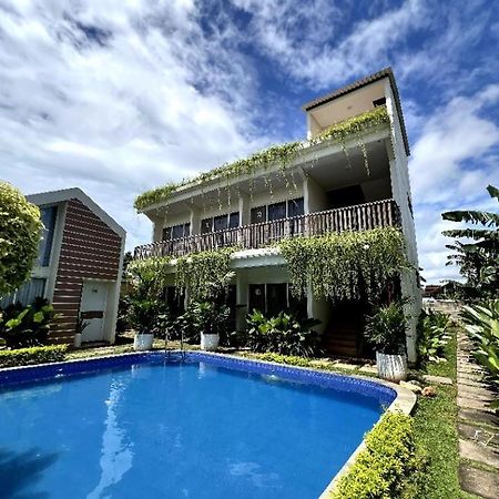 Syailendra Hotel Syariah ジェパラ エクステリア 写真