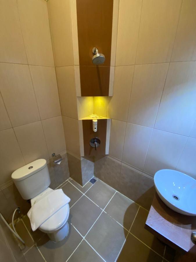 Syailendra Hotel Syariah ジェパラ エクステリア 写真