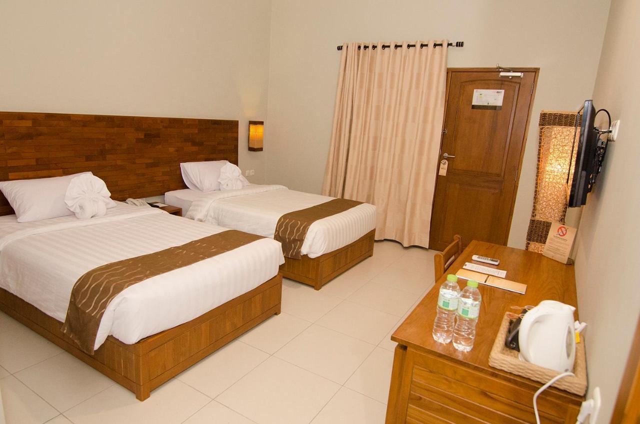 Syailendra Hotel Syariah ジェパラ エクステリア 写真