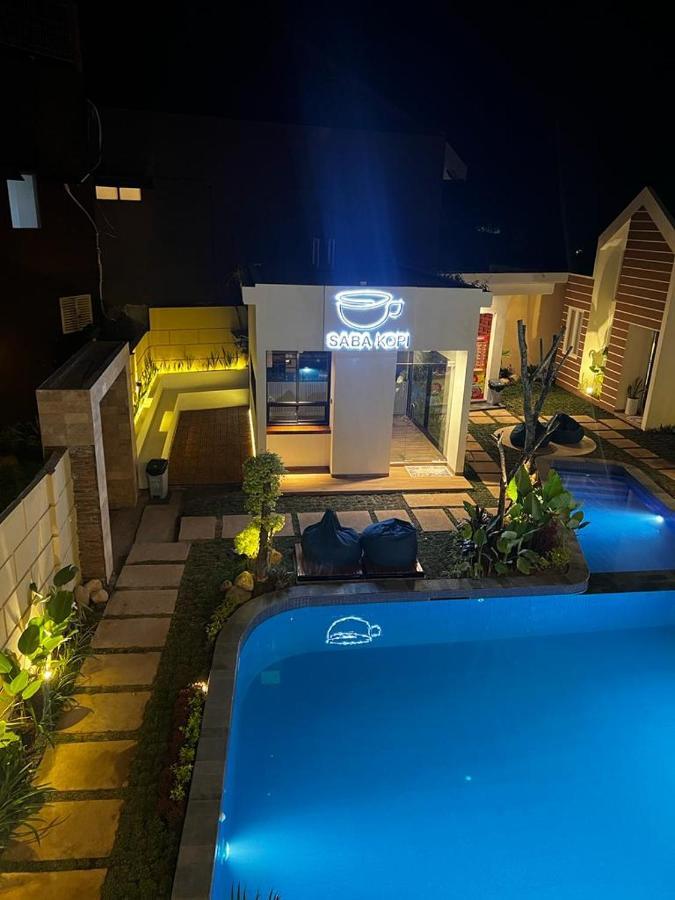 Syailendra Hotel Syariah ジェパラ エクステリア 写真