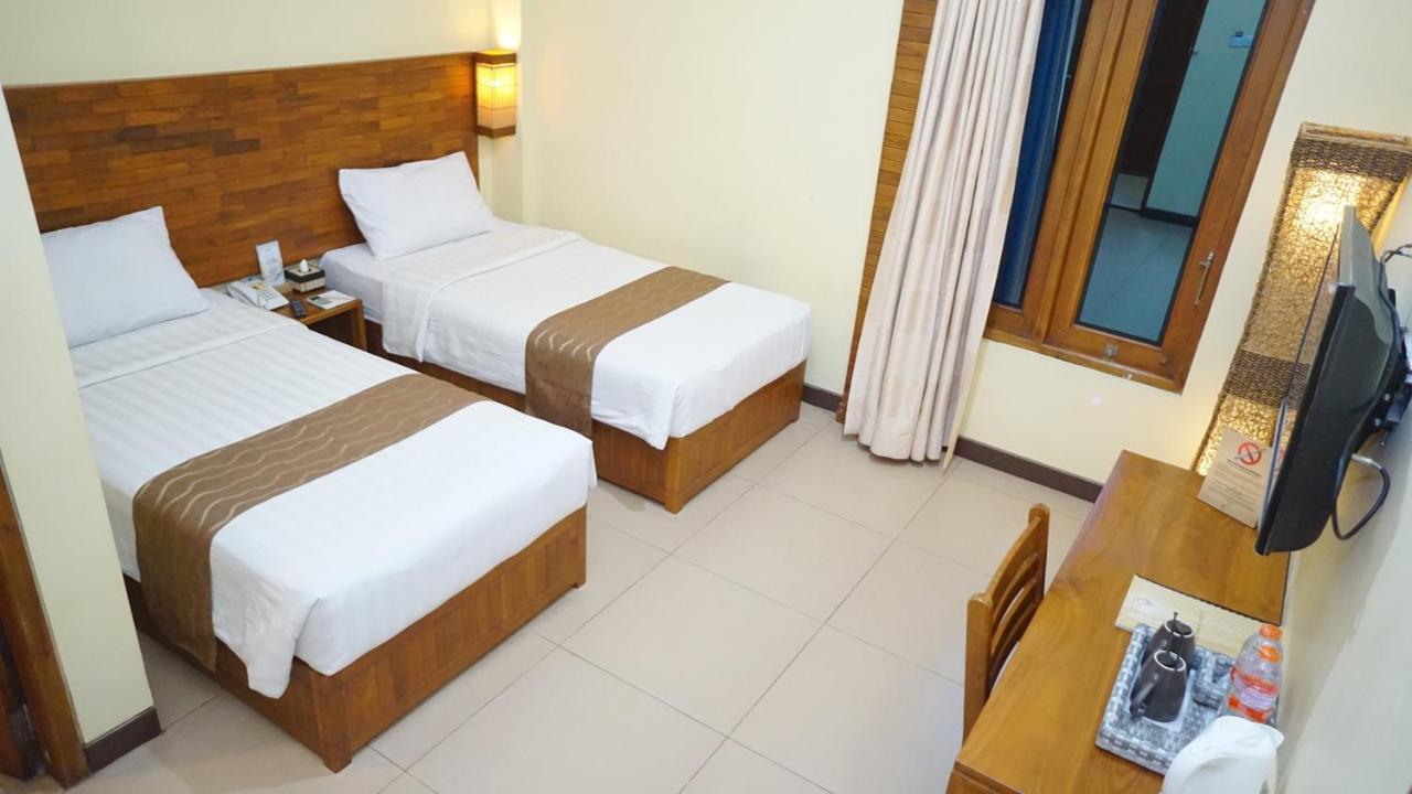 Syailendra Hotel Syariah ジェパラ エクステリア 写真