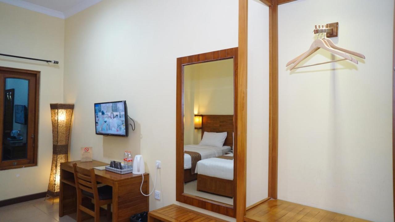 Syailendra Hotel Syariah ジェパラ エクステリア 写真