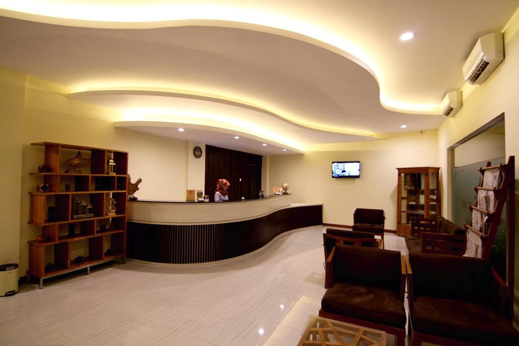 Syailendra Hotel Syariah ジェパラ エクステリア 写真